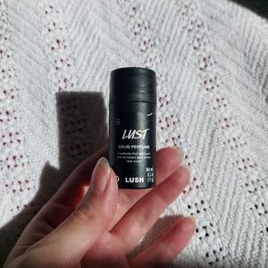 LUSH COSMETICS Lust Solid